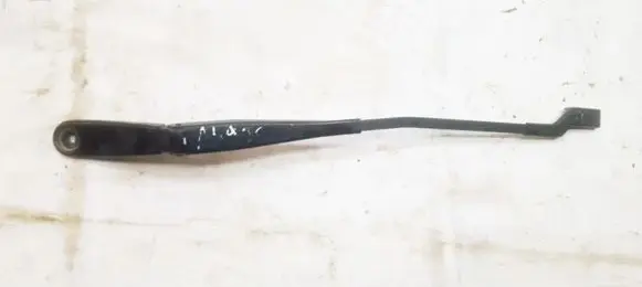 Volvo XC60 Front wiper blade arm 30753530