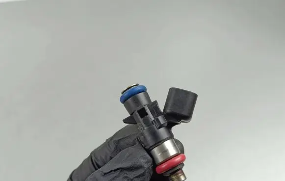 Jeep Grand Cherokee Fuel injector 05281427AA
