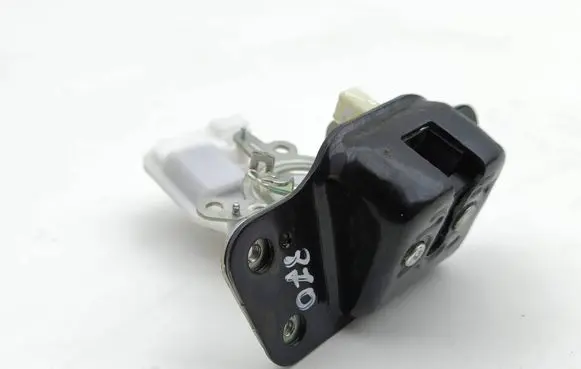 Jeep Cherokee Tailgate/trunk/boot lock/catch/latch