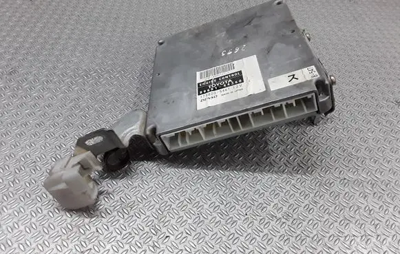 Toyota Avensis Verso Engine control unit/module 8966144360