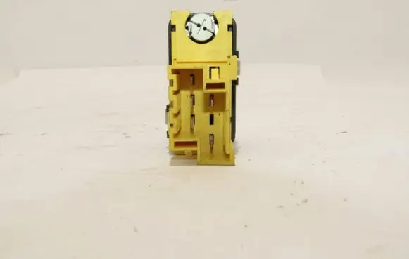 Volvo C70 Fog light switch 9162961