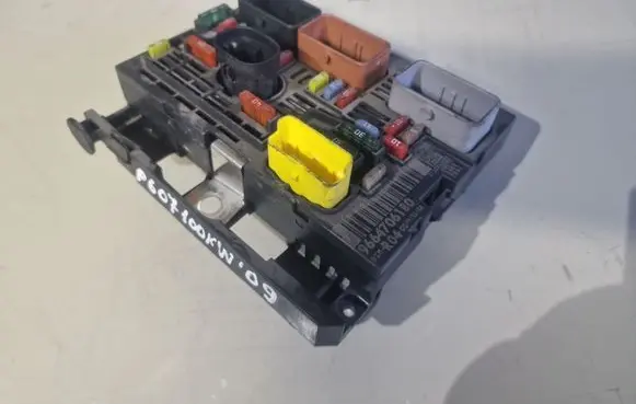 Peugeot 607 BSM Control unit 9664706180 BSMR04