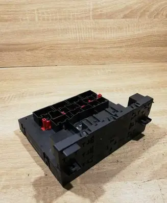 Volkswagen PASSAT B6 Comfort/convenience module 3C0937049J F005V00530