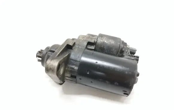 Volkswagen PASSAT B6 Starter motor 0001121408