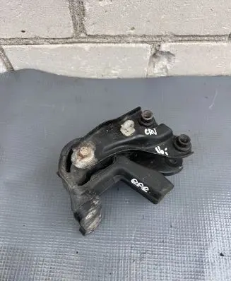 Honda CR-V Rear differential mounting bracket 50721S5C0130