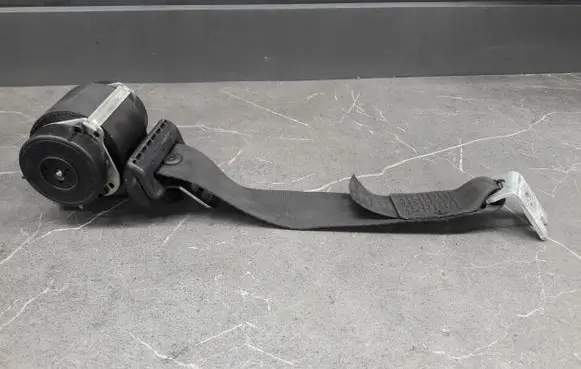 Ford Fiesta Rear seatbelt 2S6AA611B68DA