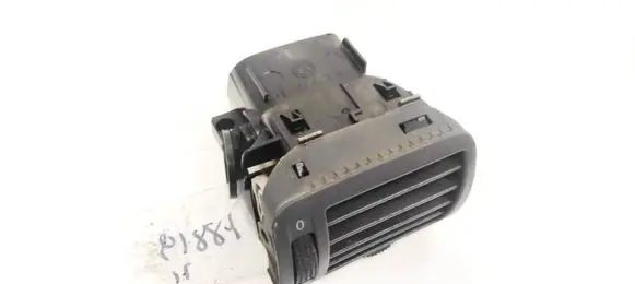 Volkswagen PASSAT B5.5 Dash center air vent grill 3B0819704D