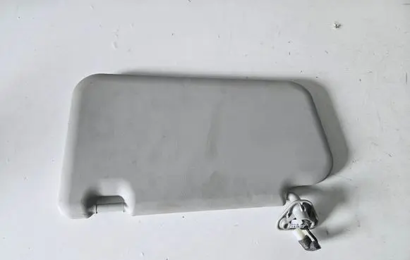 Nissan Leaf II (ZE1) Sun visor