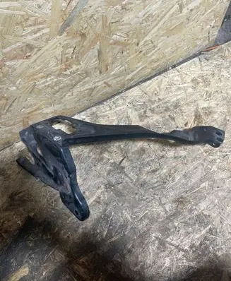 Mercedes-Benz C W204 Headlight/headlamp mounting bracket 204626045 204620590