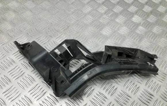 Volkswagen Golf Plus Bumper support mounting bracket corner 5M0807375