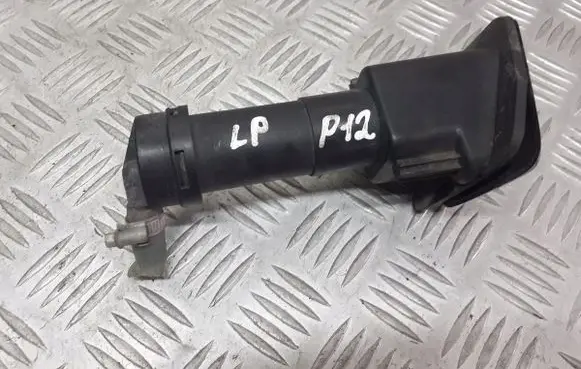 Nissan Primera Headlight washer spray nozzle