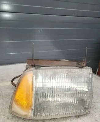 Chevrolet Blazer S10 Headlight/headlamp GM16516956-1