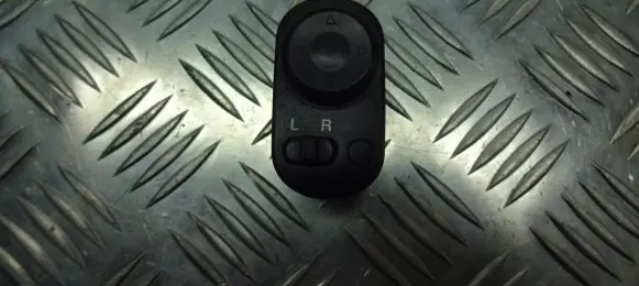 Chevrolet Lacetti Wing mirror switch