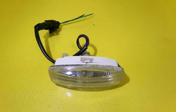 Tata Indica Vista II Front fender indicator light 016911
