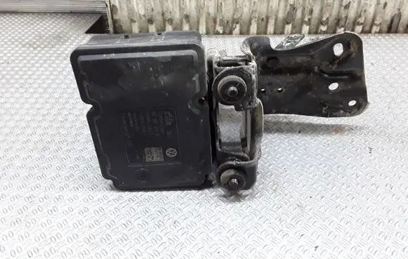 Volkswagen PASSAT B7 USA ABS Pump 1K0907379BK 1K0614517EA