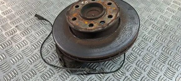 Mercedes-Benz Sprinter W906 Front wheel hub spindle knuckle 