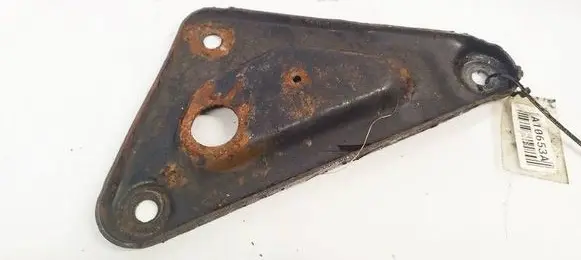 Saab 9-5 Engine mounting bracket 