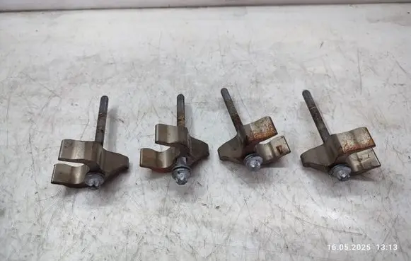 BMW 3 GT F34 Fuel Injector clamp holder 