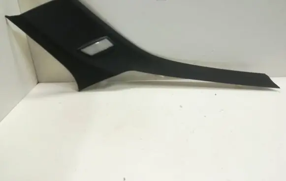 Mercedes-Benz C W204 (D)pillar trim (top) A2046902025