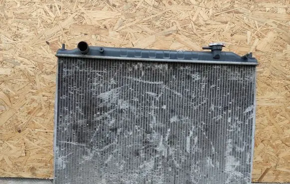 Coolant radiator