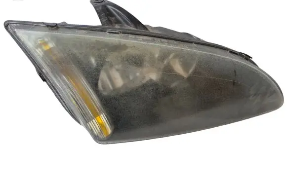 Ford Focus Headlight/headlamp 4M5113K060AA VP4M5X13K060AA
