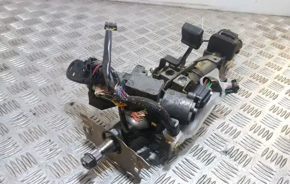 Toyota Avensis T250 Ignition lock 450200504