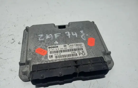 Opel Zafira B Engine control unit/module 24417169 28SA4802 0281010268
