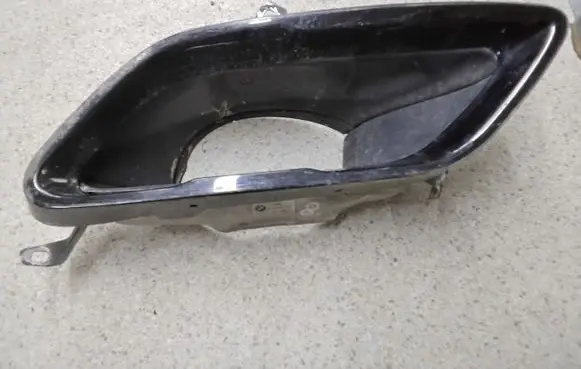 BMW 8 G14 Muffler ending 8093897