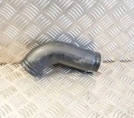 Volvo XC90 Intercooler hose/pipe 31422095