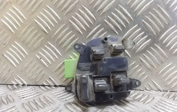 Subaru Legacy Electric window control switch
