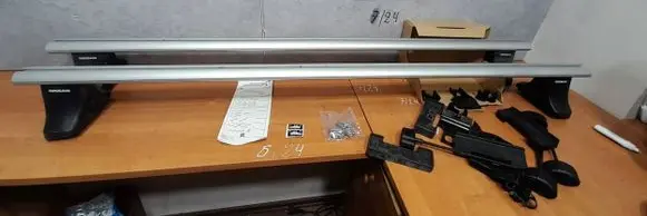 Nissan Navara D40 Roof transverse bars on the 