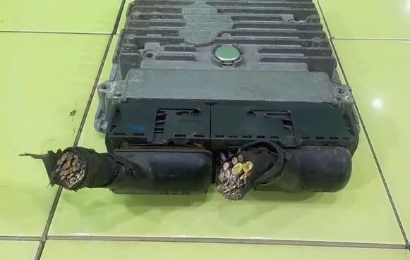 Skoda Fabia Mk2 (5J) Engine control unit/module 03L906023DP