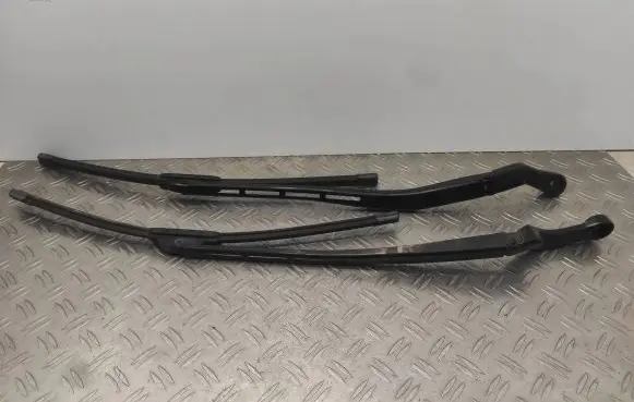 Audi A4 S4 B6 8E 8H Front wiper blade arm 8E1955408C