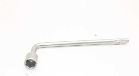 Nissan Leaf I (ZE0) Wheel nut wrench 