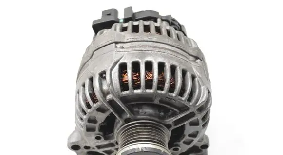 Volkswagen Golf VI Generator/alternator 03C903023A