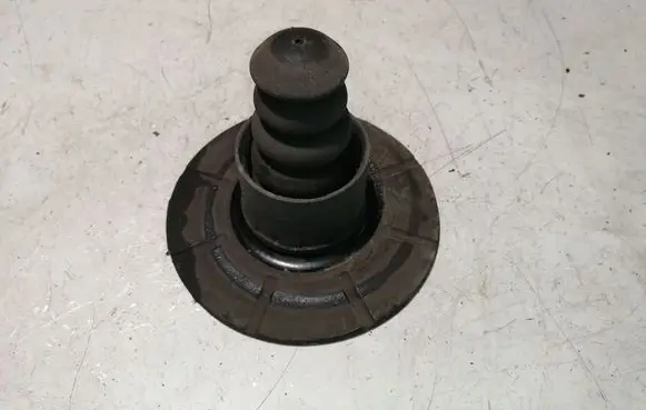 Mercedes-Benz Vito Viano W447 Rear coil spring rubber mount A4473240006