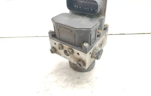 Ford Mondeo Mk III ABS Pump 0265222015 1S712M110AE 0265800007