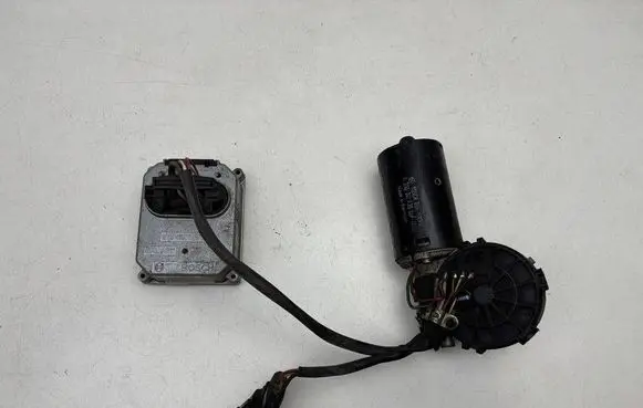 Volkswagen Sharan Wiper motor 0390241430 7M0906015