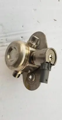 BMW 4 F32 F33 Fuel injection high pressure pump 3178418 7636881