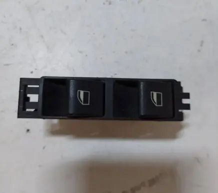 BMW 3 E46 Quarter vent window switch 6902179