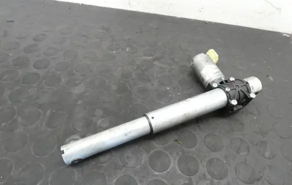 BMW 5 GT F07 Seat adjustment motor 9168756 0390204012