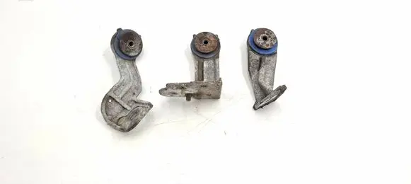 Citroen C4 II Picasso Intercooler pipe mounting bracket 9803778980