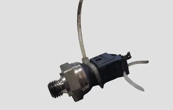 Mercedes-Benz E W211 Fuel pressure sensor 968468