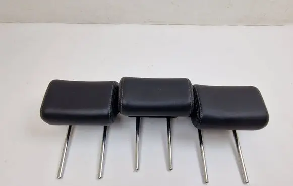 Mitsubishi Outlander Rear seat headrest 