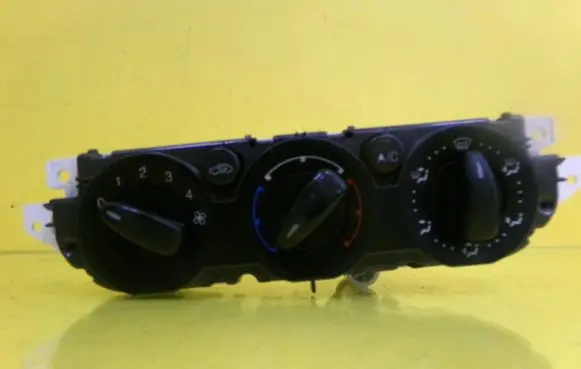 Ford C-MAX I Climate control unit 7M5T-19980-BA