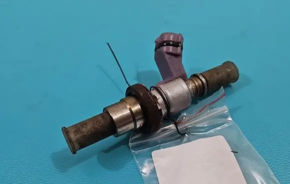 Toyota Avensis T270 Fuel injector 23710-26012 IMPRK1380760