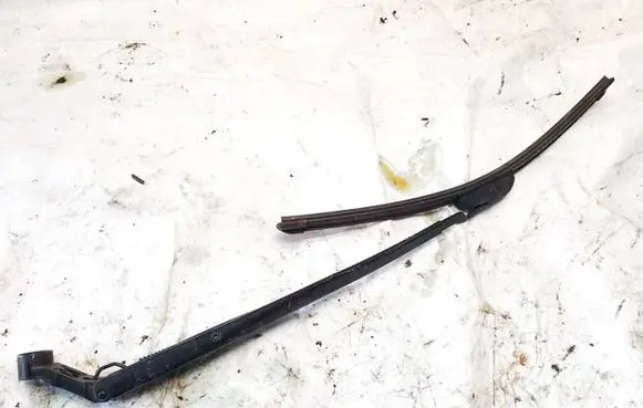 Lexus IS 220D-250-350 Front wiper blade arm