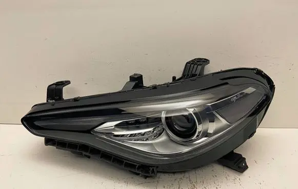Alfa Romeo Giulia Headlight/headlamp 50557247 62806282 31H18T1