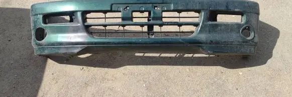Mitsubishi Pajero Sport I Front bumper MR242240