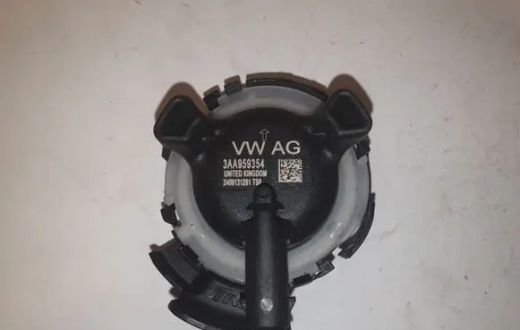 Volkswagen PASSAT B6 Airbag deployment crash/impact sensor 3AA959354
